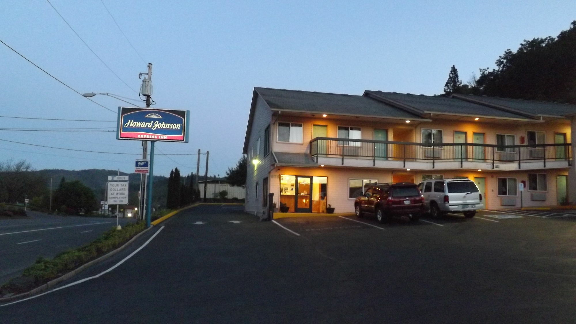 Howard Johnson By Wyndham روزيبيورغ المظهر الخارجي الصورة