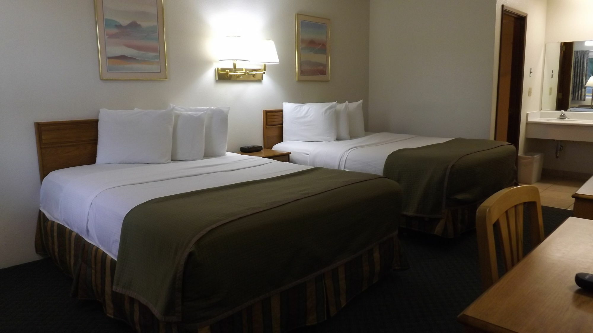 Howard Johnson By Wyndham روزيبيورغ المظهر الخارجي الصورة